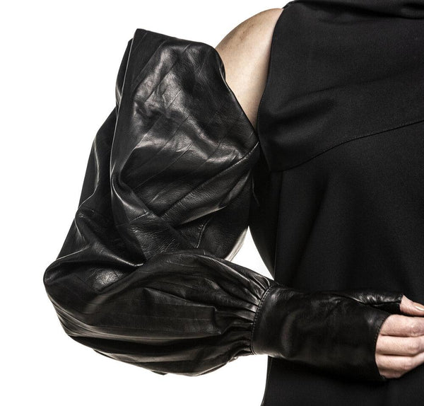 Lola Fergie - Women's Fingerless Silk Lined Leather Sleeves