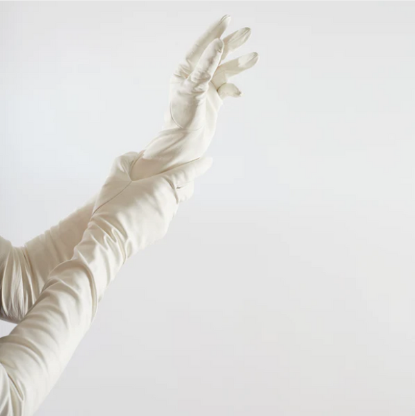 Opera best sale long gloves
