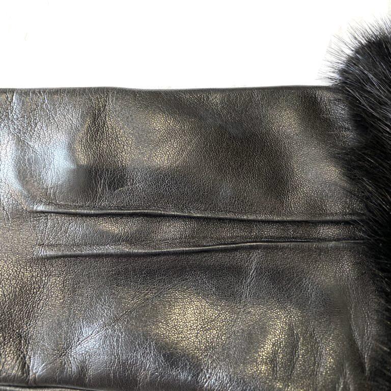 Veronique Dart - Women's Silk Lined Leather Gloves With Mink Cuff