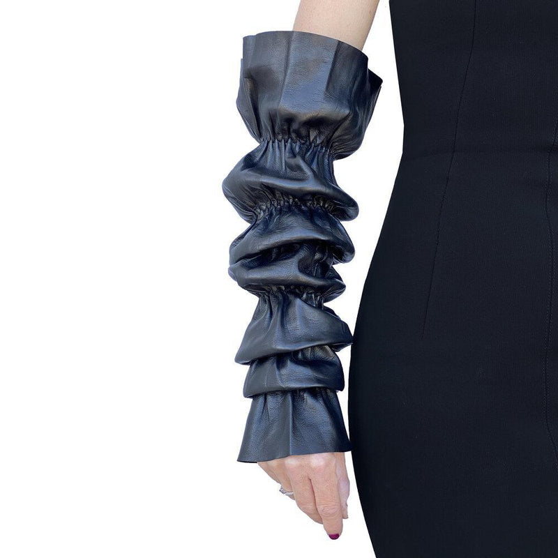 Leather gloves