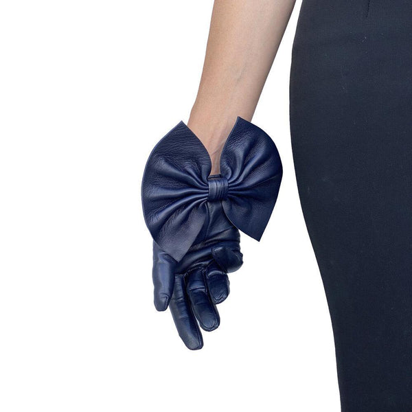 Stephanie Minnie Massive - Women's Silk Lined Leather Gloves